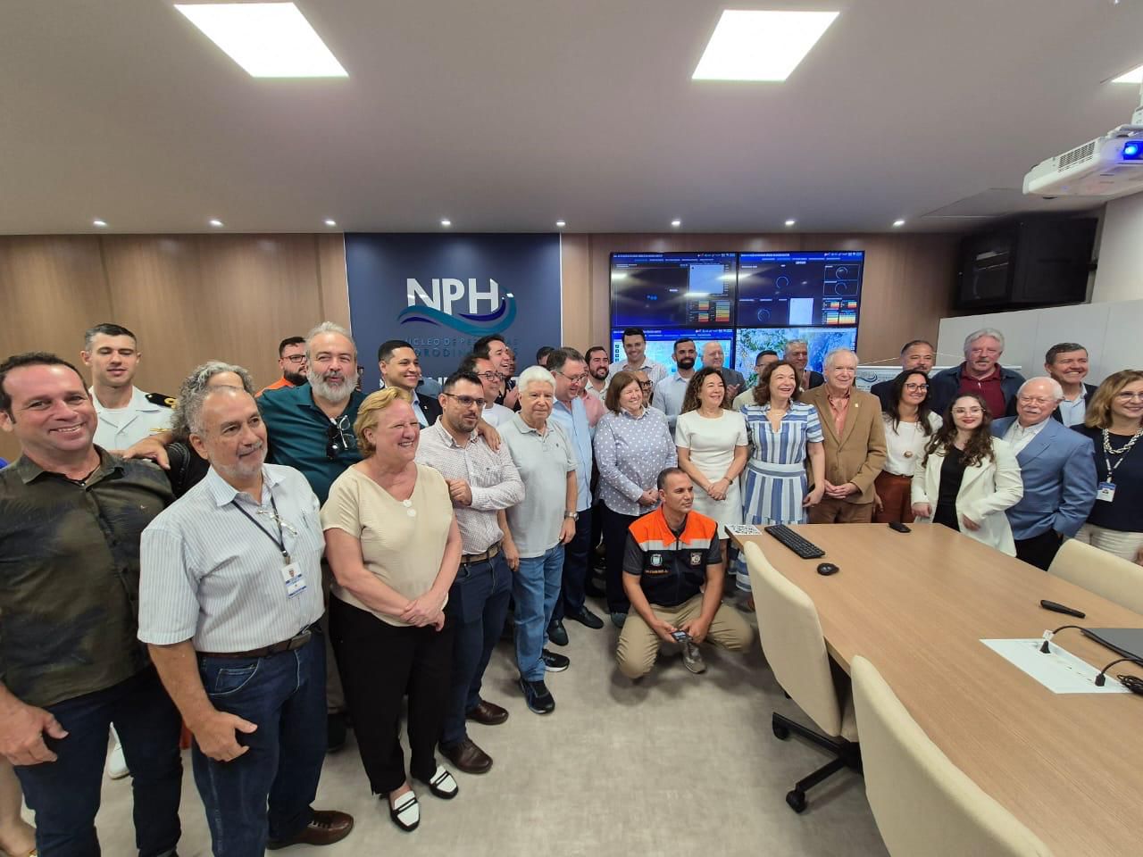 Unisanta/AGEM inauguram nova Sala de Situação de Recursos Hídricos da Baixada Santista